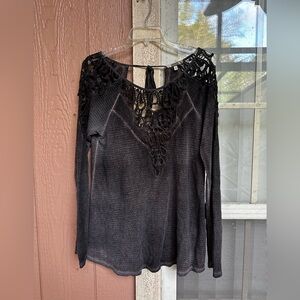 Gimmicks by BKE Knit Top - Dark Grey